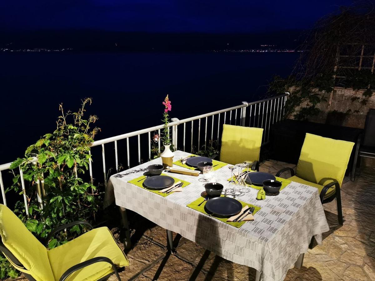 Vila Verbana Apartments Vrbnik  Exterior foto
